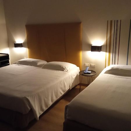 Hotel Touring Livorno Eksteriør billede